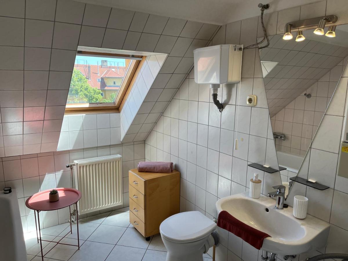 Studio Loft Apartment Pecs Luaran gambar