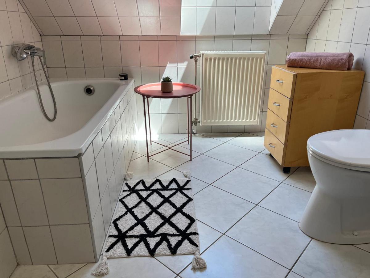 Studio Loft Apartment Pecs Luaran gambar